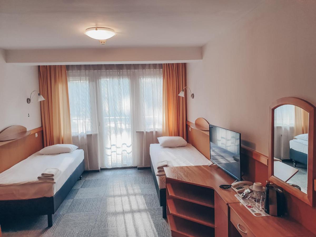 Melodia Hotel Jurata Ngoại thất bức ảnh